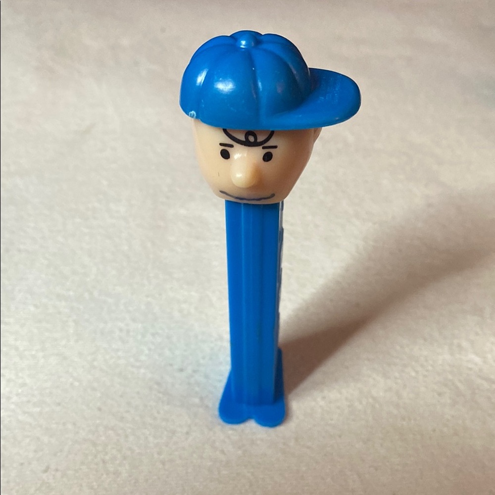 Charlie Brown Vintage  PEZ Dispenser Blue Baseball Cap Blue Stem No Candy